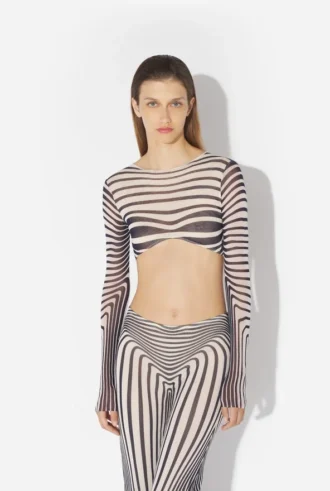 Re-Edition – the Navy Blue Body Morphing Crop Top