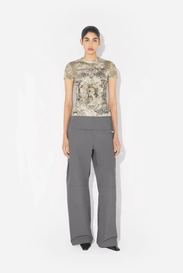 The Beige Madaillon T-Shirt The Beige Madaillon T-Shirt